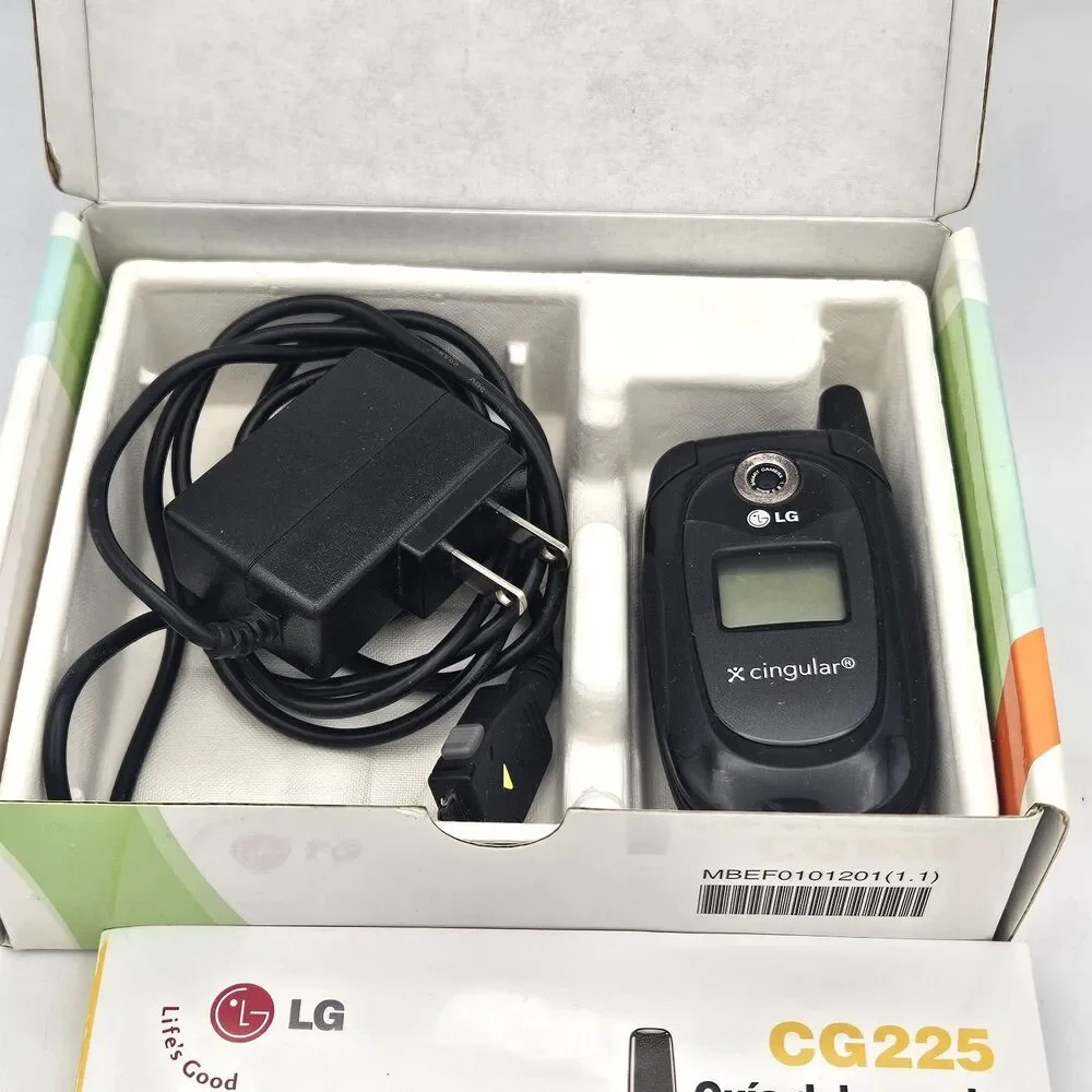 LG CG225 Cingular Black Flip Phone Y2K Cell Phone Box Charger
